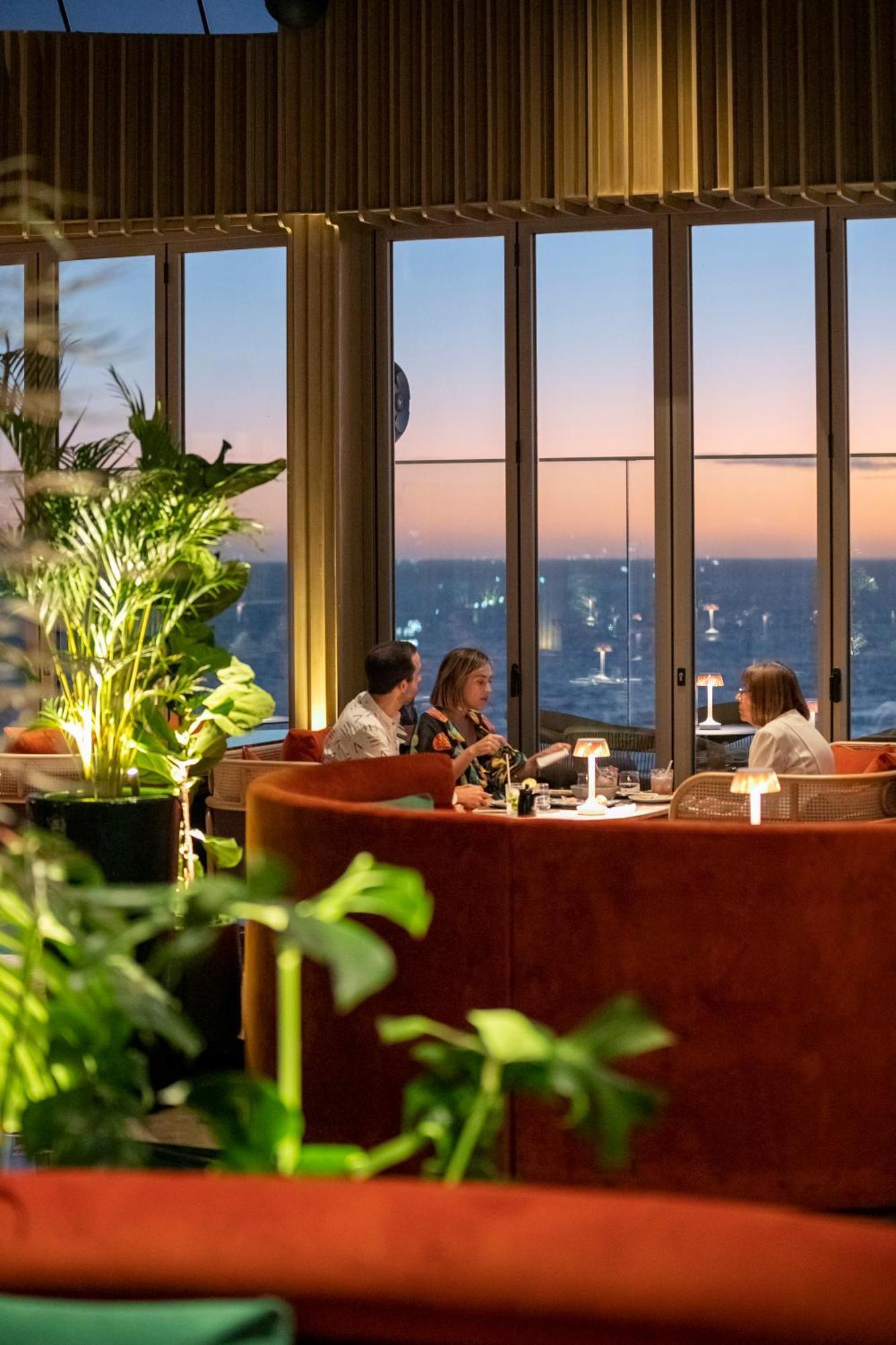 The Grand Hotel Пунта-дель-Эсте Экстерьер фото Skyline Bar